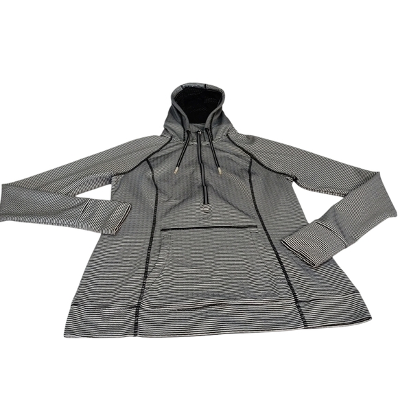 Tangerine Hoodie Women's Black White Striped Hoodie Size Medium - Picture 5 of 9